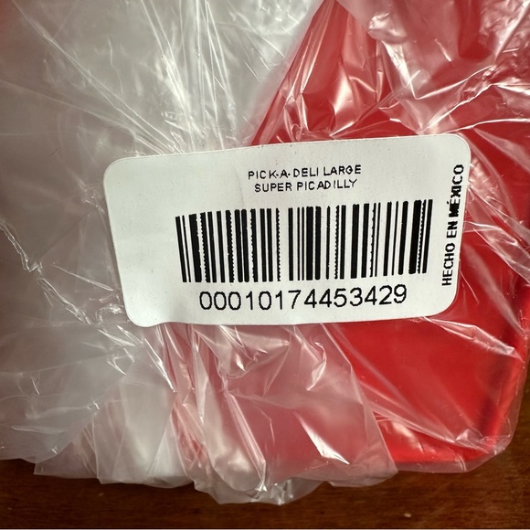 Tupperware Large Pick a Deli 2L - Picture 4 of 4